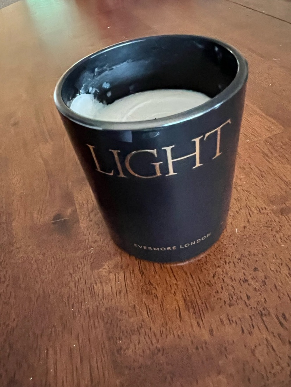 Evermore London candle ✨ LIGHT